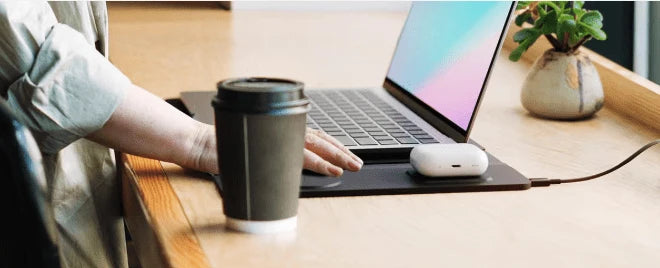 4 in 1 Wiresless  Charging  Laptop   SLeeve