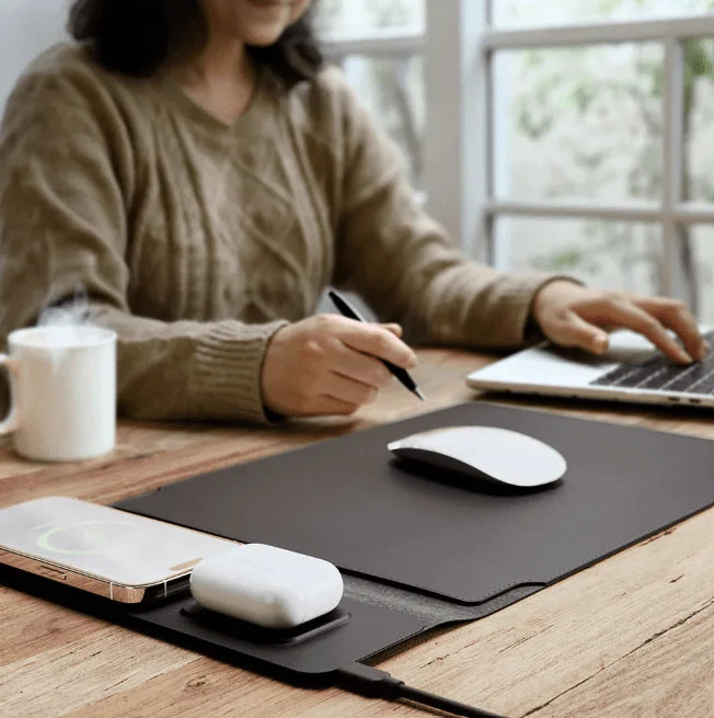 4 in 1 Wiresless  Charging  Laptop   SLeeve